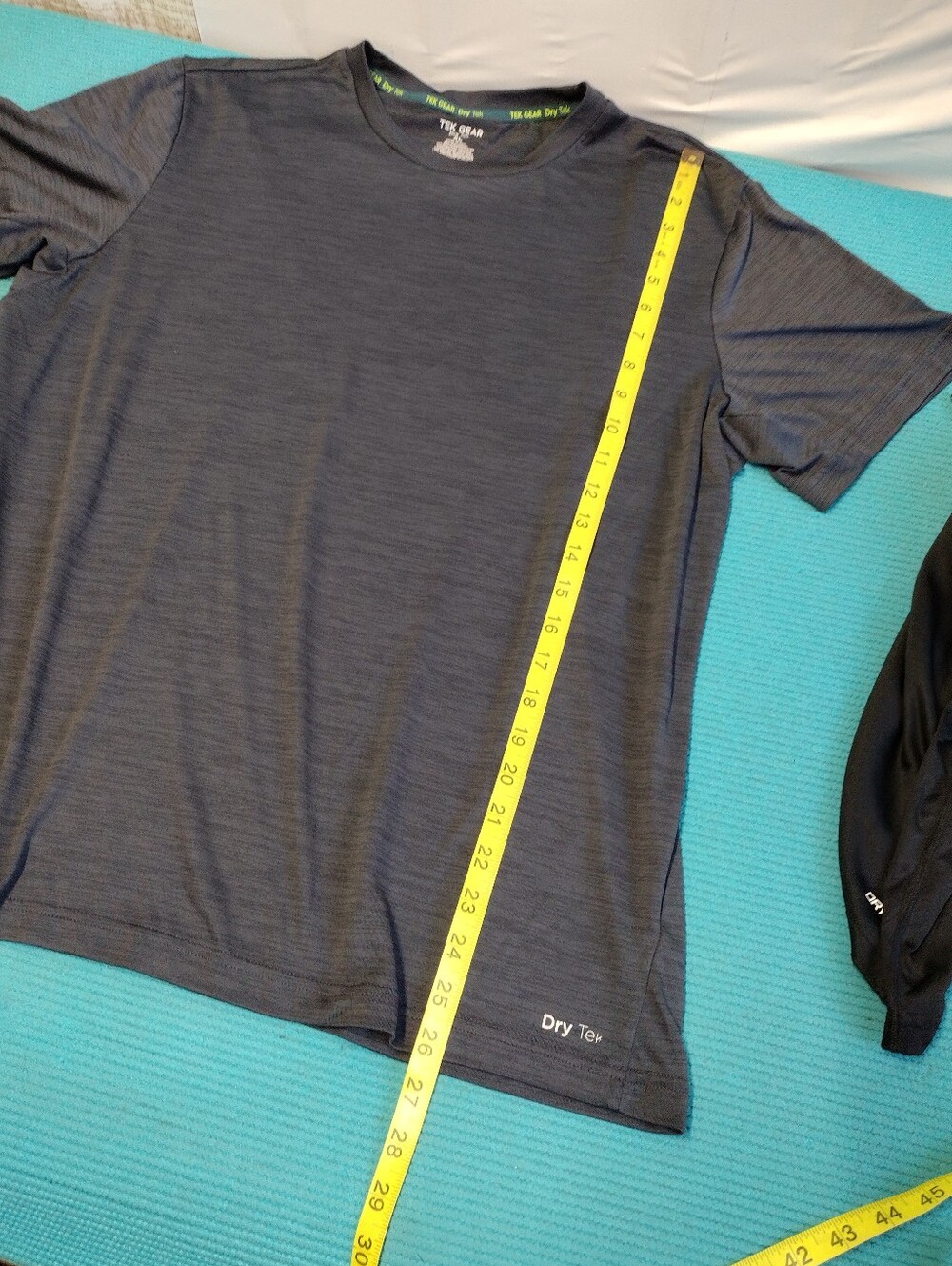 Tek Gear Dry-Tek Set Of 2 Men's Short Sleeve Athletic T-Shirt Crew Neck - XL - Picture 5 of 7